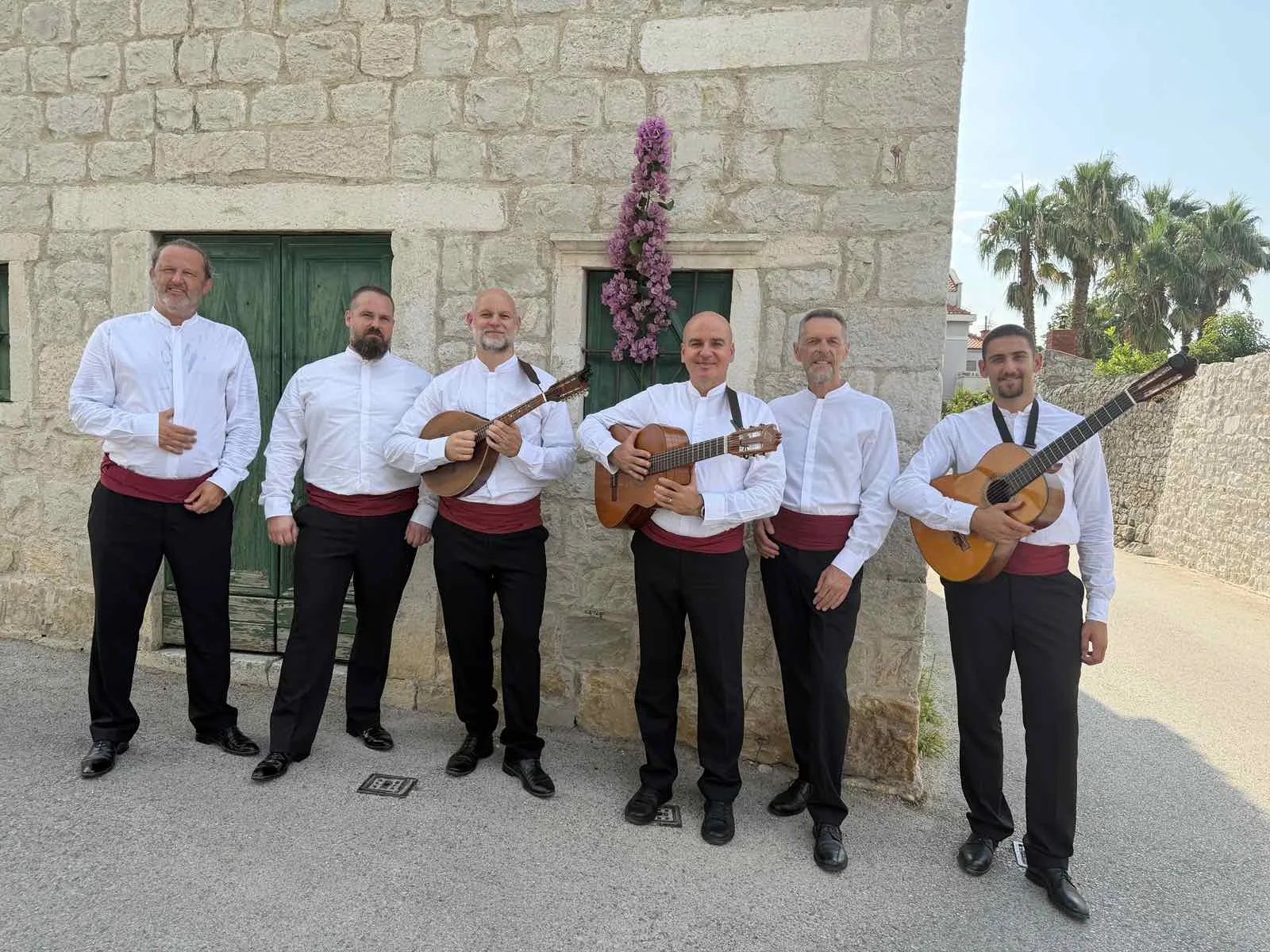Kako funkcionira glazba bez instrumenata: moć glasa, zvuka i harmonije